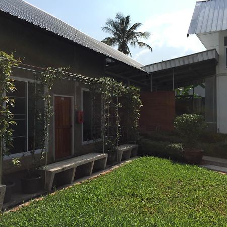 Zan Pla Nade Guesthouse Chiang Rai Ngoại thất bức ảnh