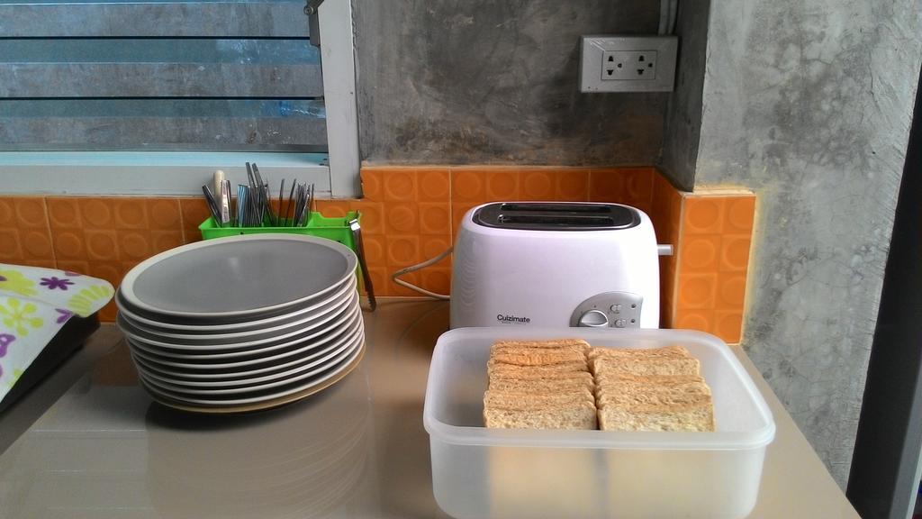 Zan Pla Nade Guesthouse Chiang Rai Ngoại thất bức ảnh