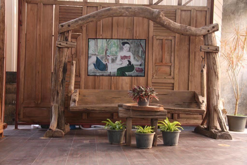 Zan Pla Nade Guesthouse Chiang Rai Ngoại thất bức ảnh